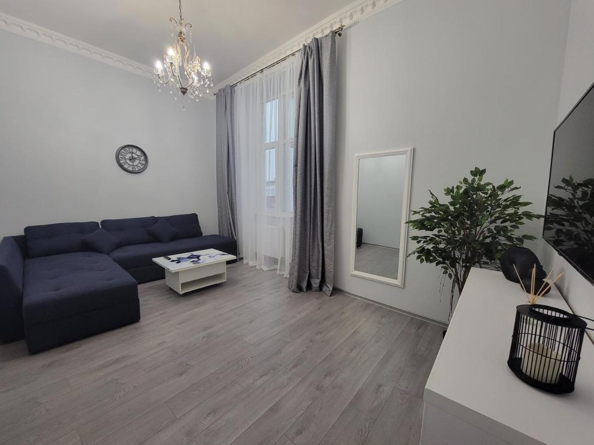 Warm & Cozy Apartment In The Heart Of Historical Lwów Zewnętrze zdjęcie